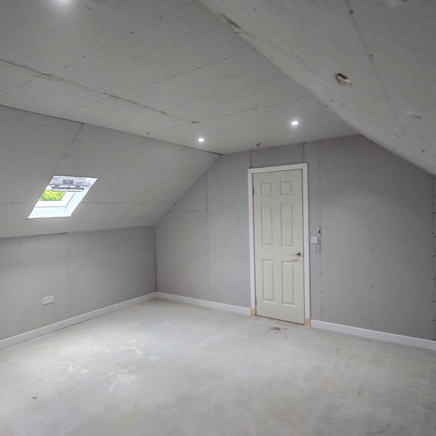 Double-bedroom loft conversion